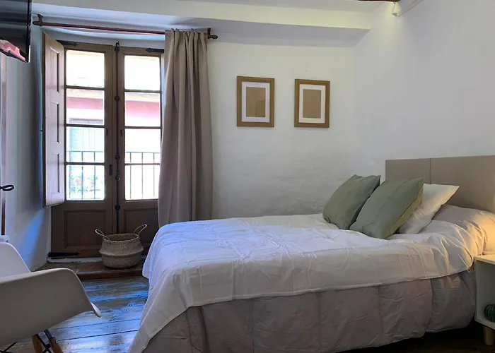 Maison Del Arc 게스트하우스 3*