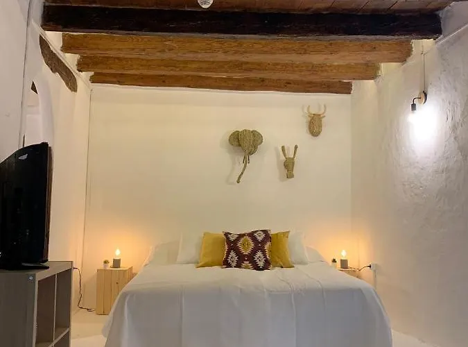 Maison Del Arc 3* 하카