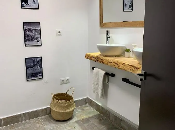 Maison Del Arc 게스트하우스 하카