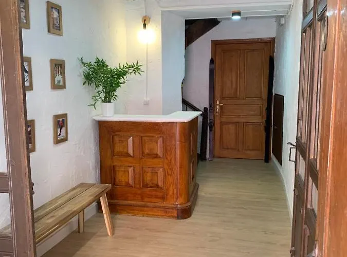 Maison Del Arc 3* 하카